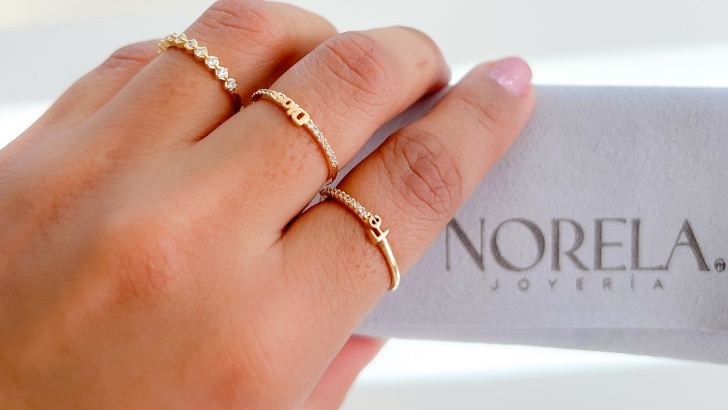 Anillos en oro 18K con la marca Norela Joyería